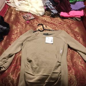 Metaphor light sweater